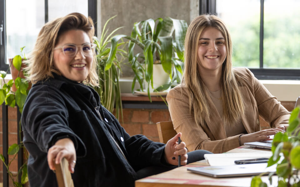 Brady Elite-2869 Labeling Equipment