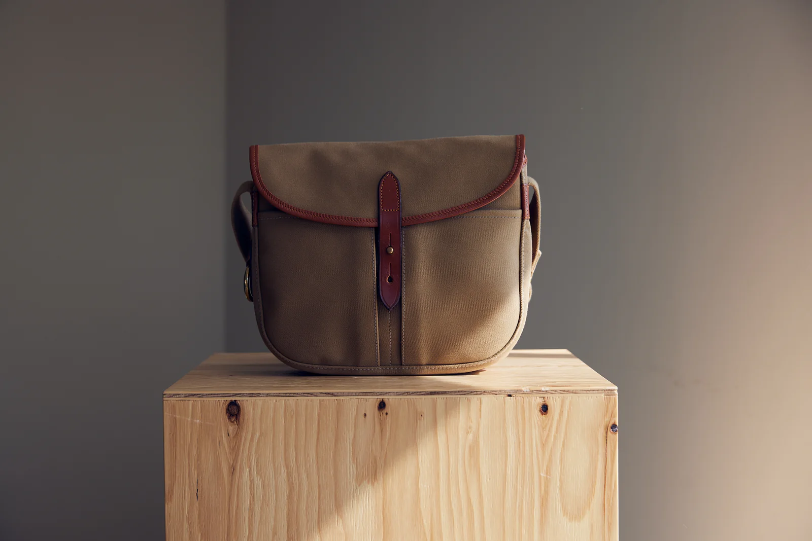 Brady Prime-4830-Plus Packaging Equipment